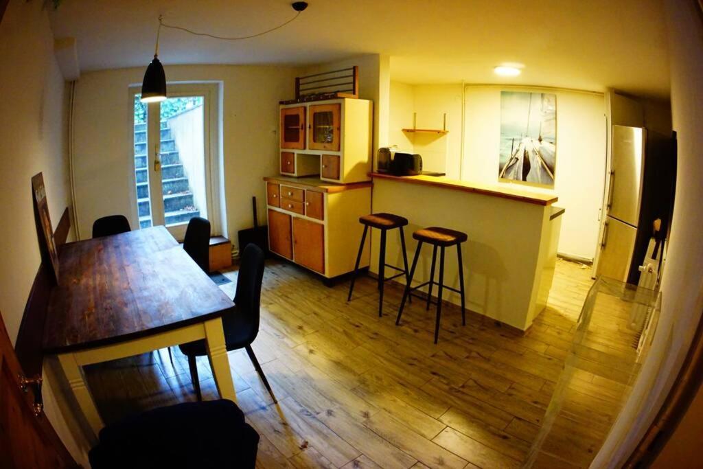 Grosszuegige 185M2-Altbauwohnung In Bestlage 7Zimmer-2Baeder-2Kuechen-2Wcs Hamburg Luaran gambar