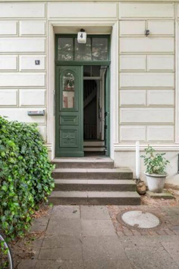 Grosszuegige 185M2-Altbauwohnung In Bestlage 7Zimmer-2Baeder-2Kuechen-2Wcs Hamburg Luaran gambar