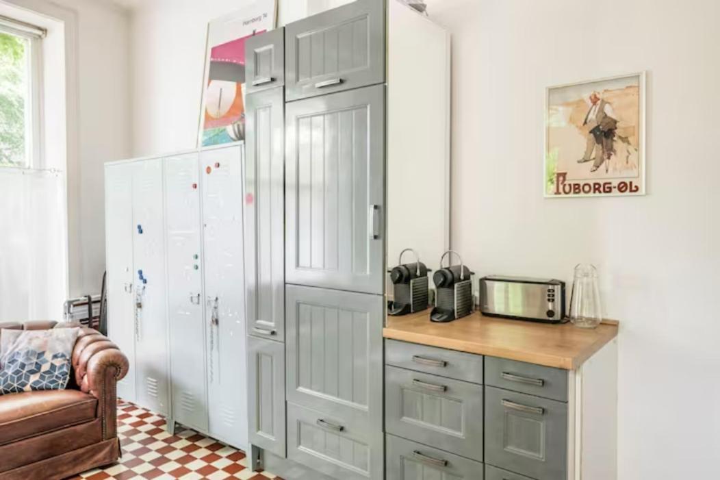 Grosszuegige 185M2-Altbauwohnung In Bestlage 7Zimmer-2Baeder-2Kuechen-2Wcs Hamburg Luaran gambar