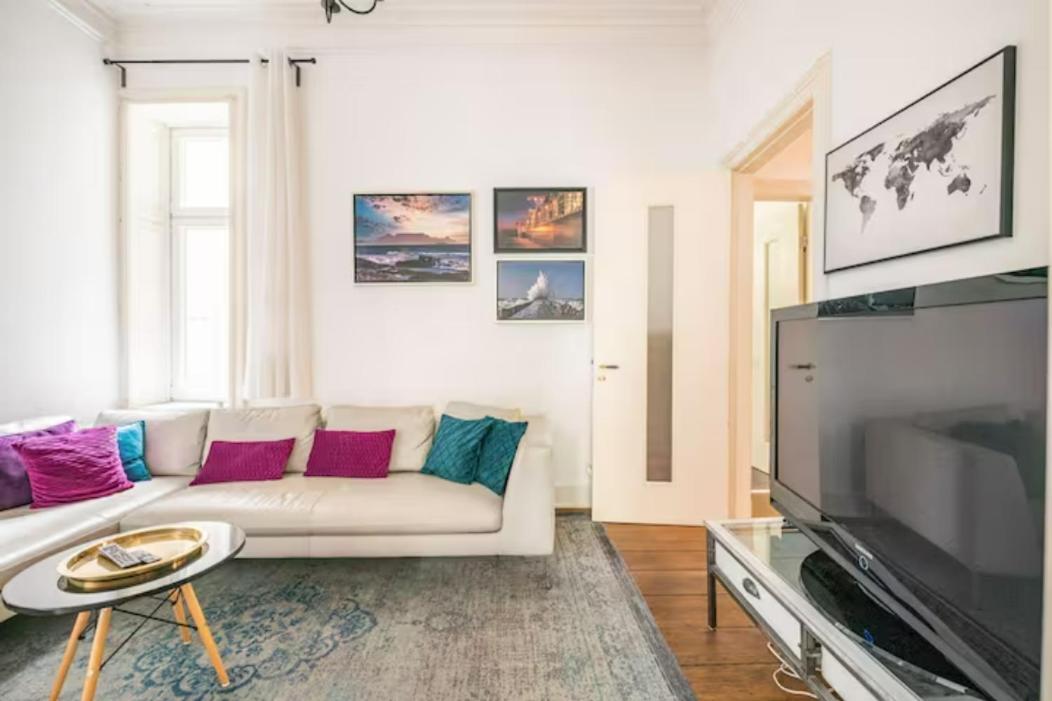Grosszuegige 185M2-Altbauwohnung In Bestlage 7Zimmer-2Baeder-2Kuechen-2Wcs Hamburg Luaran gambar