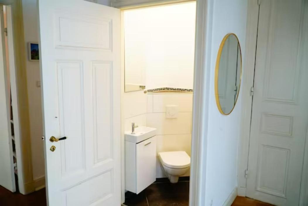 Grosszuegige 185M2-Altbauwohnung In Bestlage 7Zimmer-2Baeder-2Kuechen-2Wcs Hamburg Luaran gambar