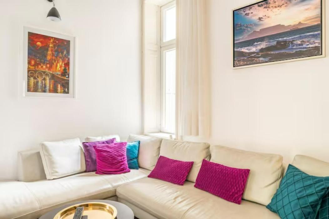 Grosszuegige 185M2-Altbauwohnung In Bestlage 7Zimmer-2Baeder-2Kuechen-2Wcs Hamburg Luaran gambar