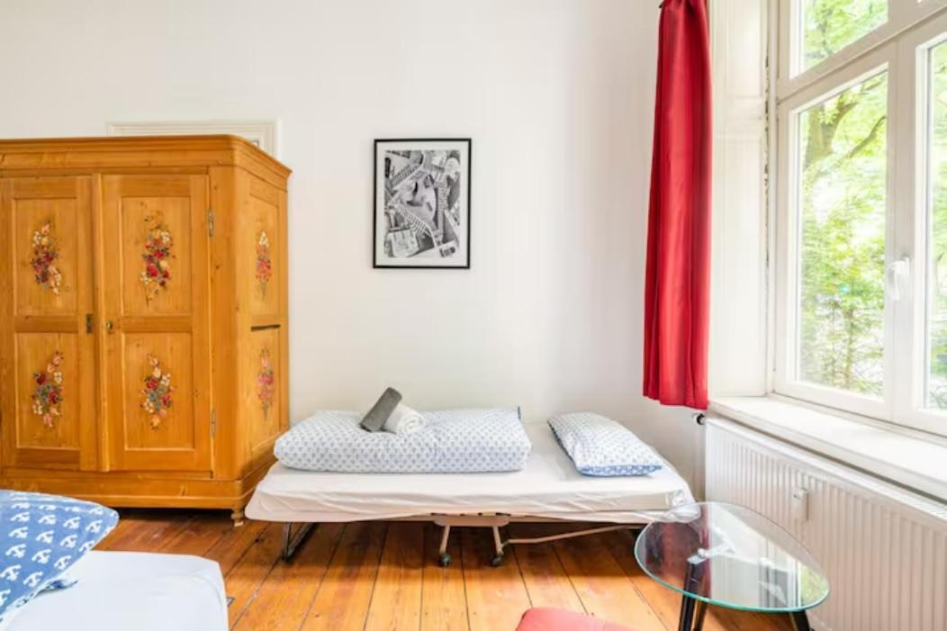 Grosszuegige 185M2-Altbauwohnung In Bestlage 7Zimmer-2Baeder-2Kuechen-2Wcs Hamburg Luaran gambar
