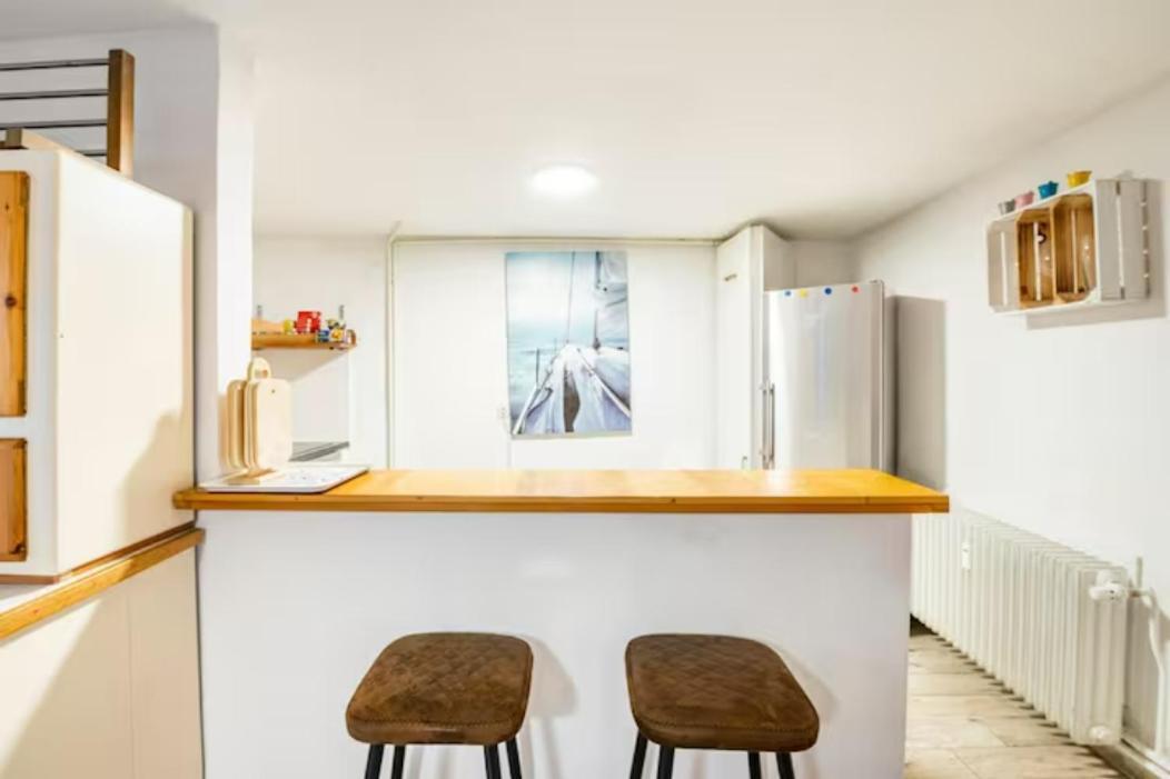 Grosszuegige 185M2-Altbauwohnung In Bestlage 7Zimmer-2Baeder-2Kuechen-2Wcs Hamburg Luaran gambar