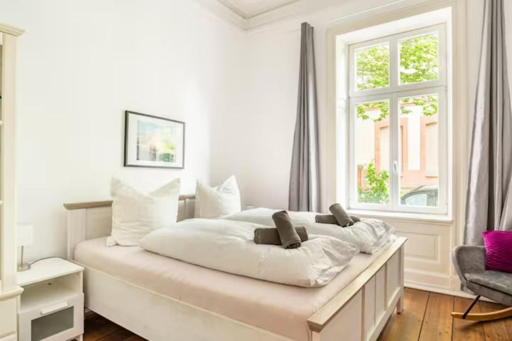 Grosszuegige 185M2-Altbauwohnung In Bestlage 7Zimmer-2Baeder-2Kuechen-2Wcs Hamburg Luaran gambar