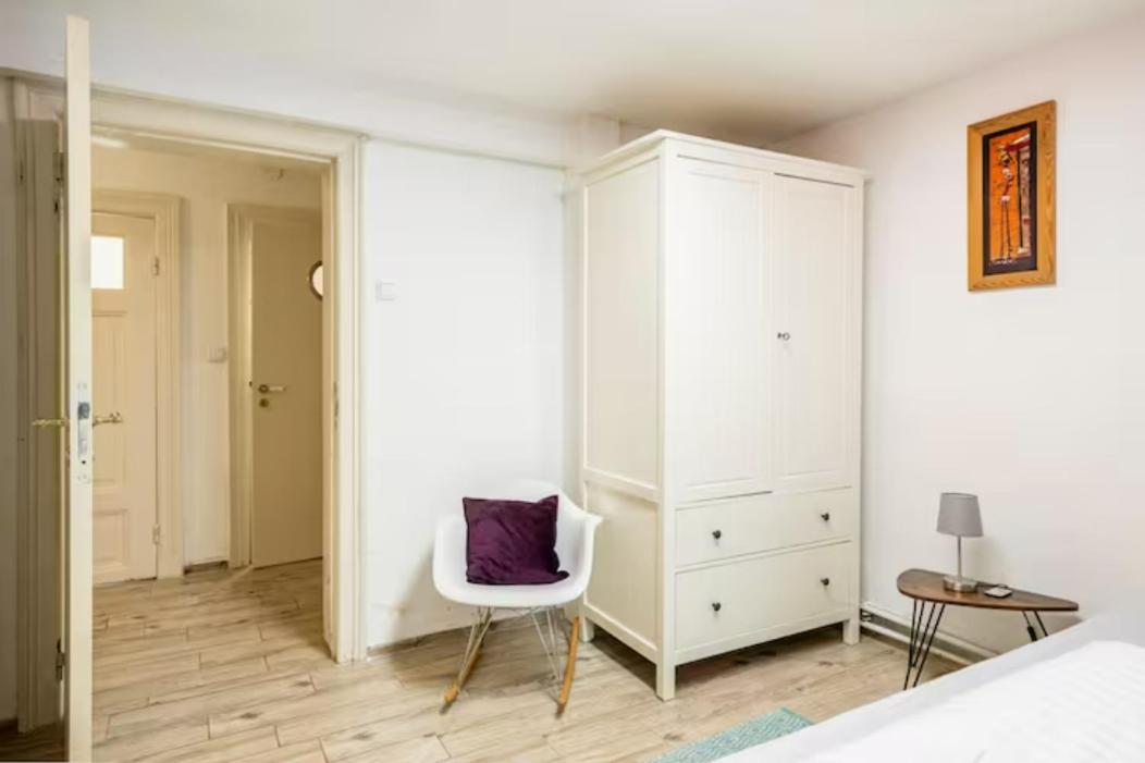 Grosszuegige 185M2-Altbauwohnung In Bestlage 7Zimmer-2Baeder-2Kuechen-2Wcs Hamburg Luaran gambar